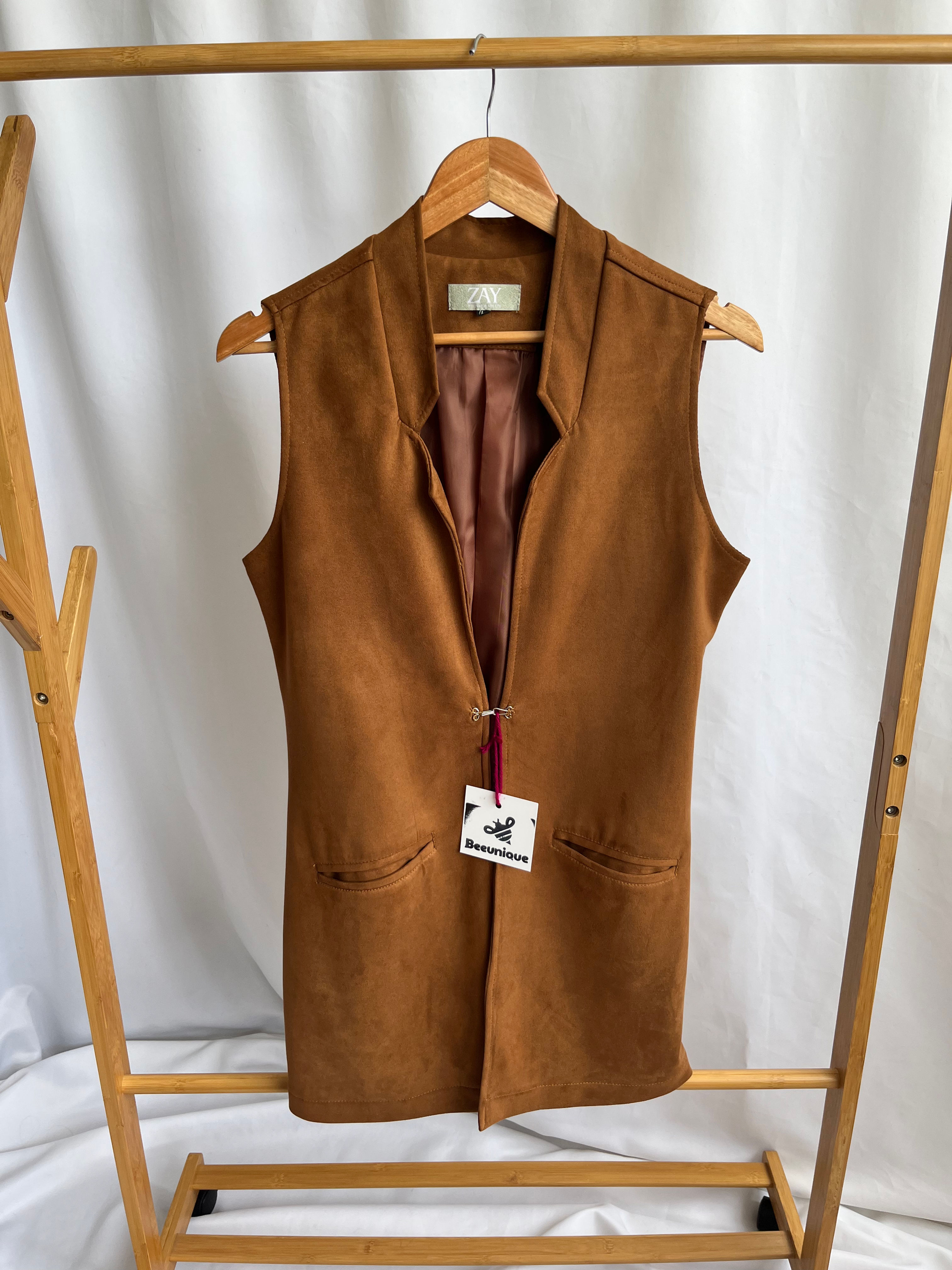 Chaleco gamuza camel