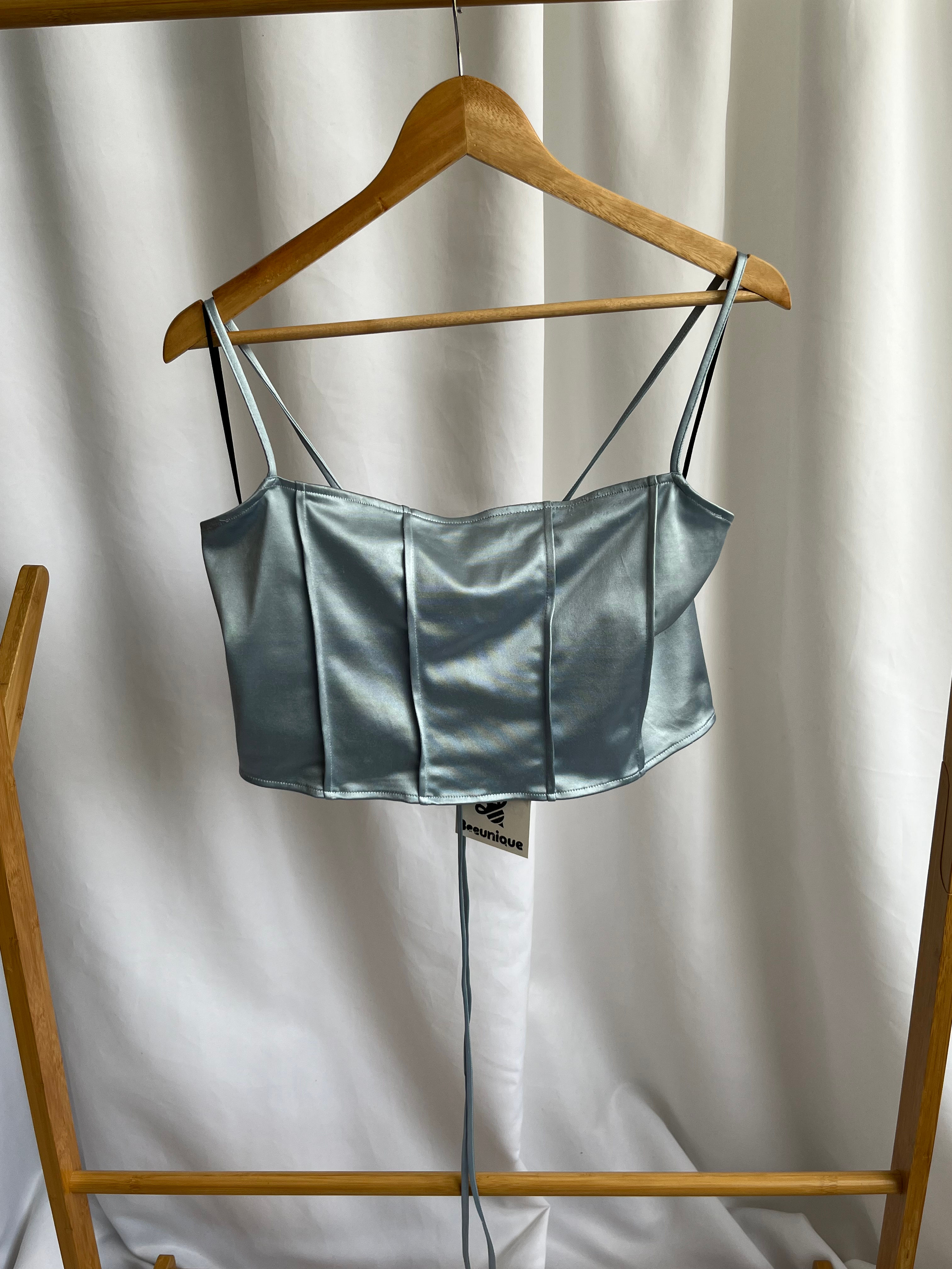Crop top satin elástico baby blue
