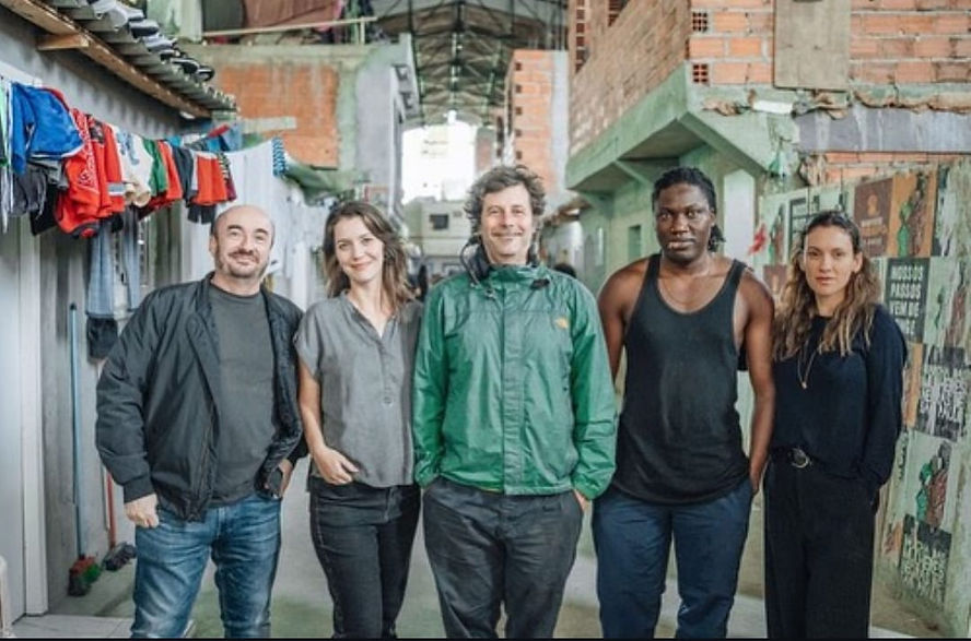 Elenco do longa, que propõe uma visão sobre a vivência dos imigrantes | Reprodução: Instagram/maravilhadecinema