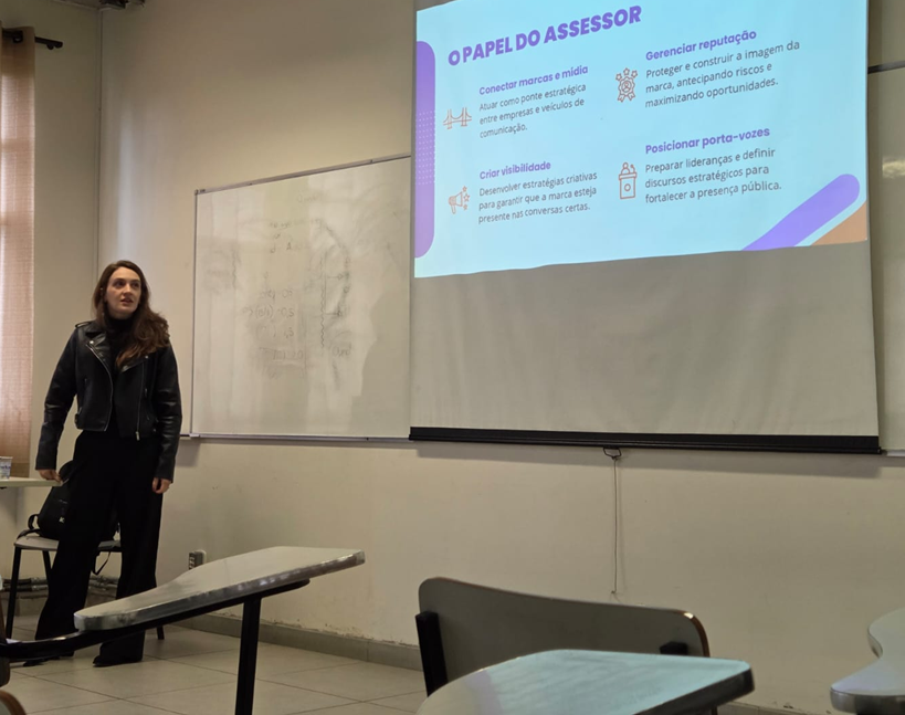 Natália, após trabalhar como PR de P&G e L’Oreal, atua com o aplicativo Tinder | Gustavo Laureano