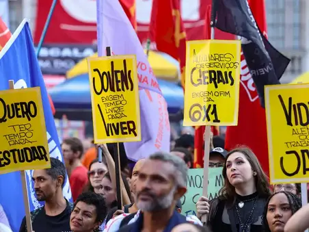 Lula elogia plebiscito da taxação de super-ricos