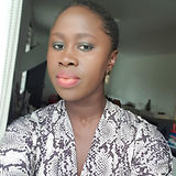 RACHELLE_DIOLE_WOMAN_CONNECTING_edited.j