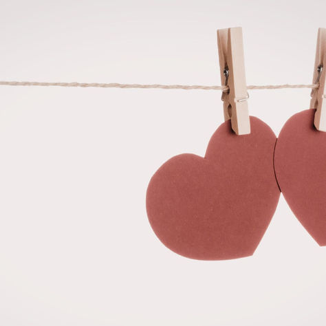 Relación kármica o trauma bonding: cómo distinguir destino de activación nerviosa