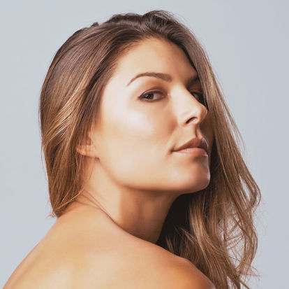 Por qué te cuesta cobrar y recibir: el bloqueo con el dinero empieza en el cuerpo