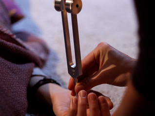 1027 - Formation complète et professionnelle aux Diapasons Thérapeutiques, les bases - 8 et 9/11 +++ Devenez Sonothérapeute Intuitif/ve©