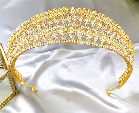 Regal Radiance: Gold Wedding Bridal Tiara