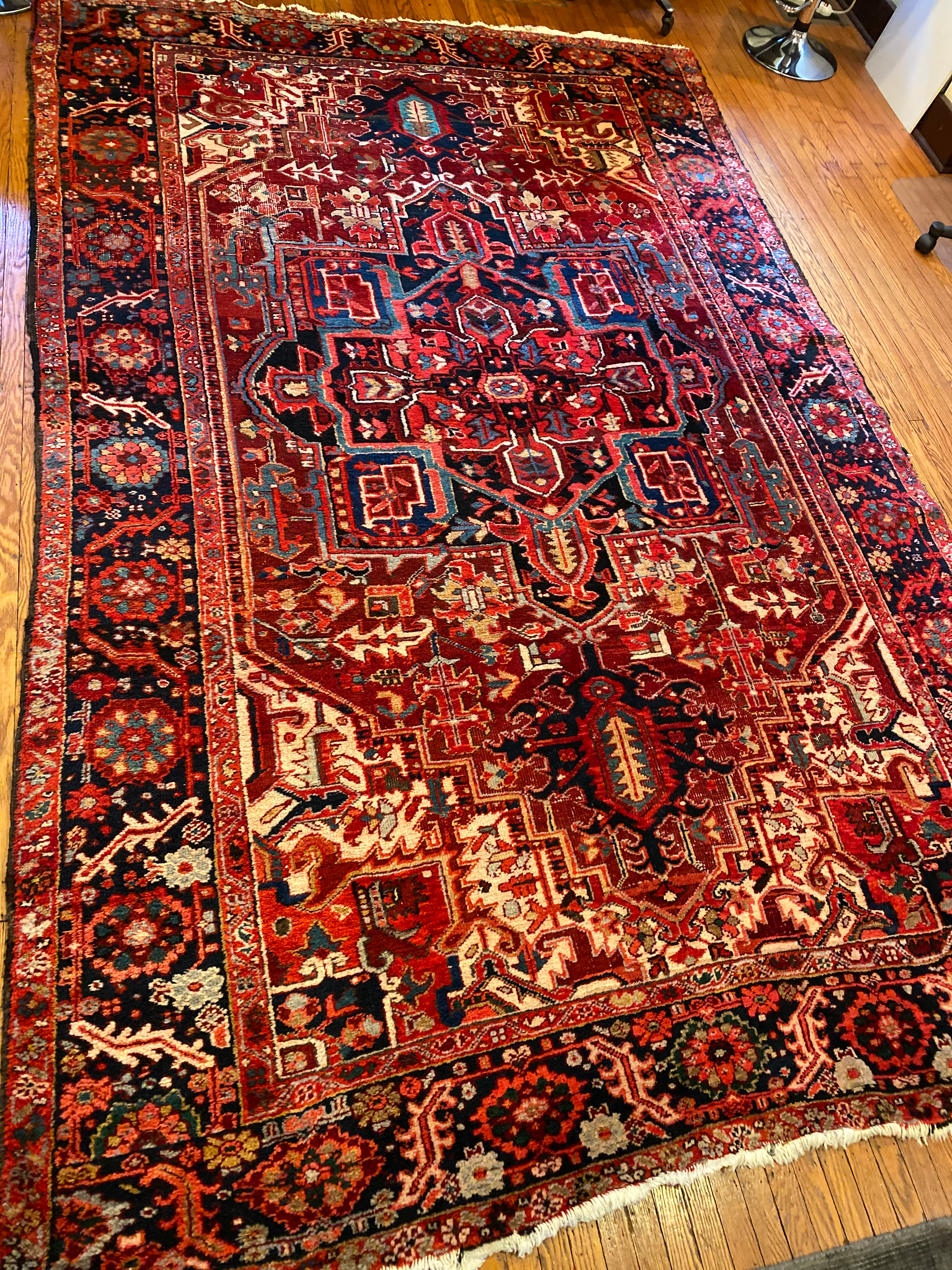 Antique Persian Heriz, size 7'5"x11'8"