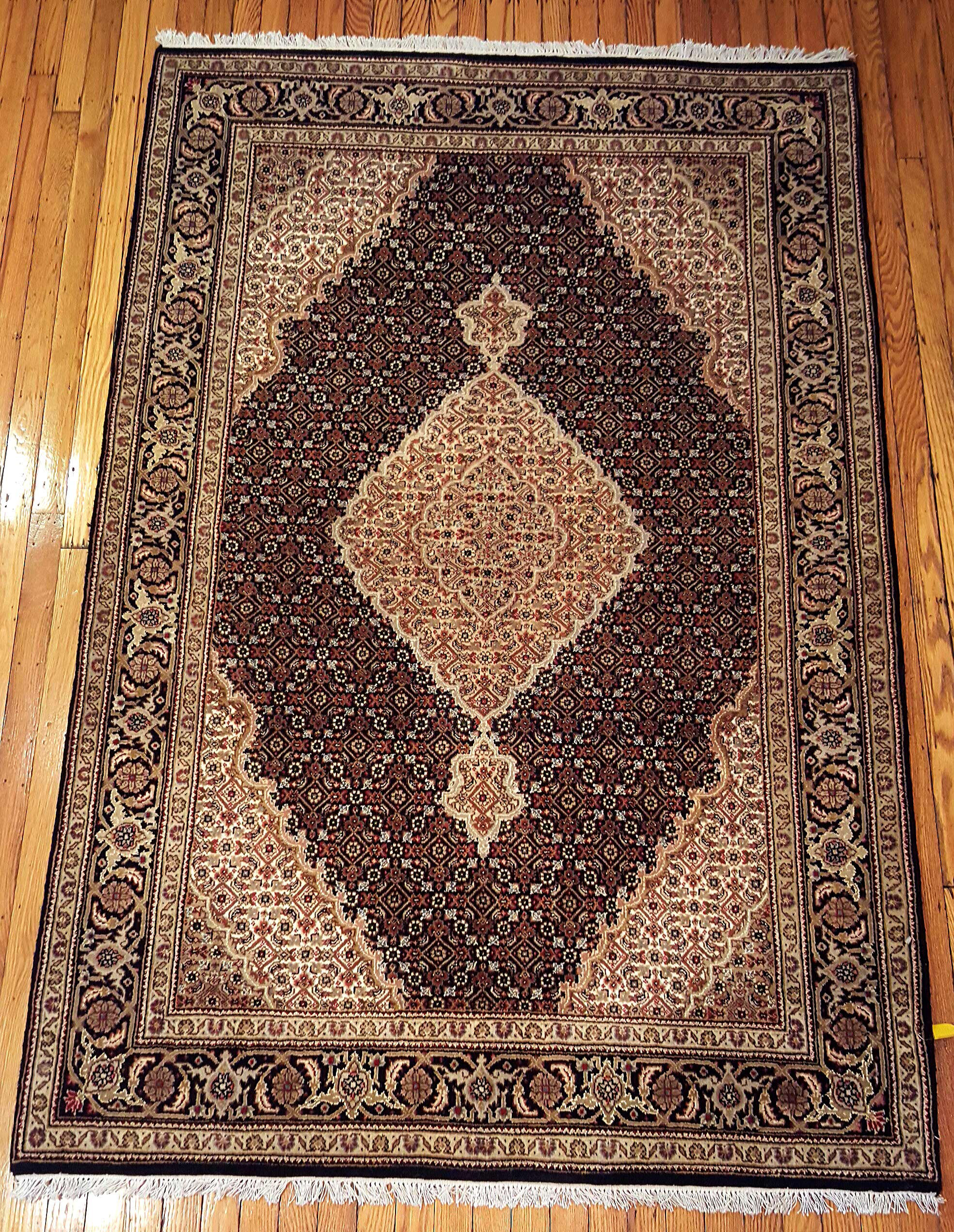 Fine Indo Mahi Tabriz 4'1"x6'2"