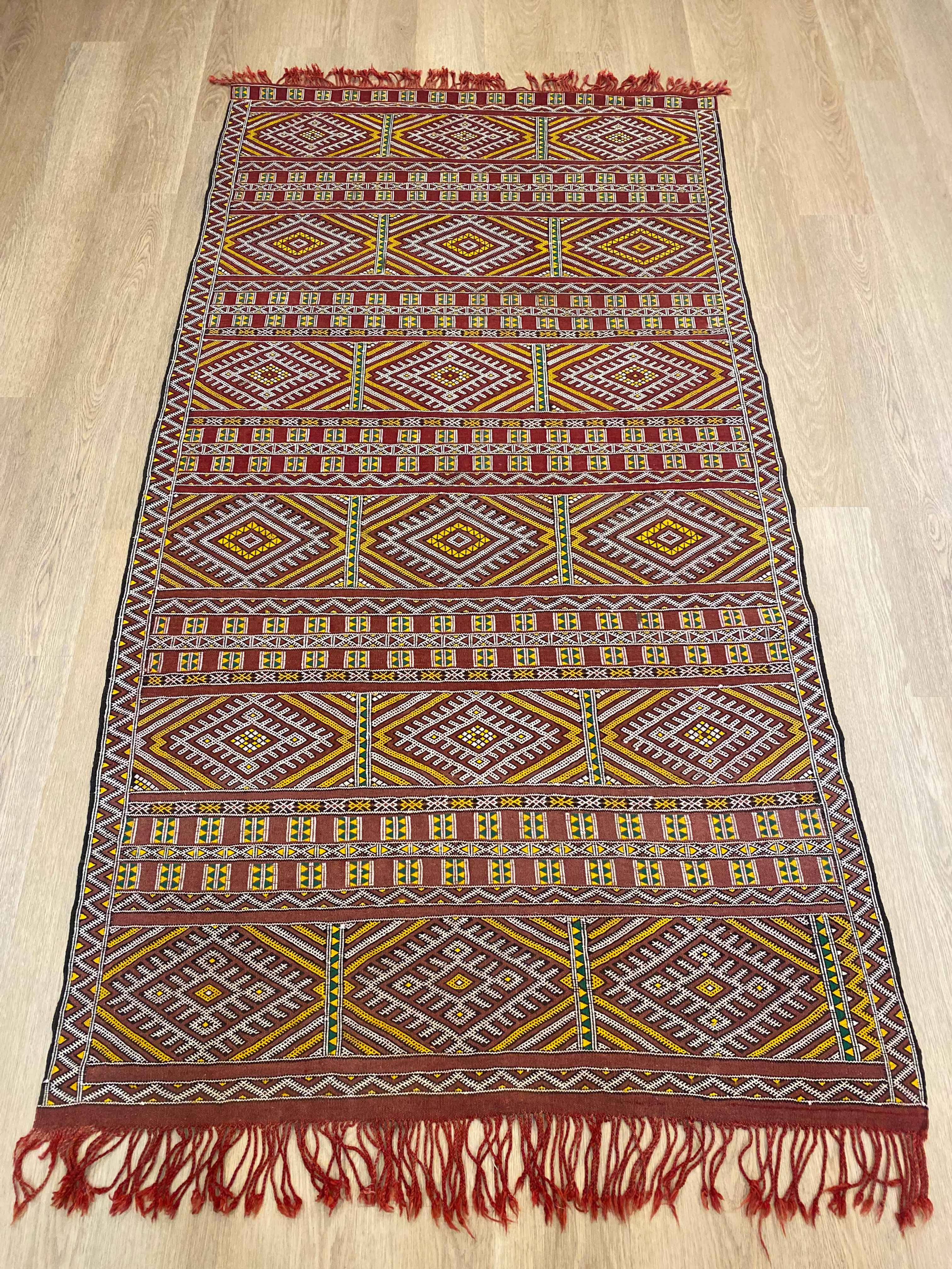 Moroccan Soumak, size 4'1"x7'9"