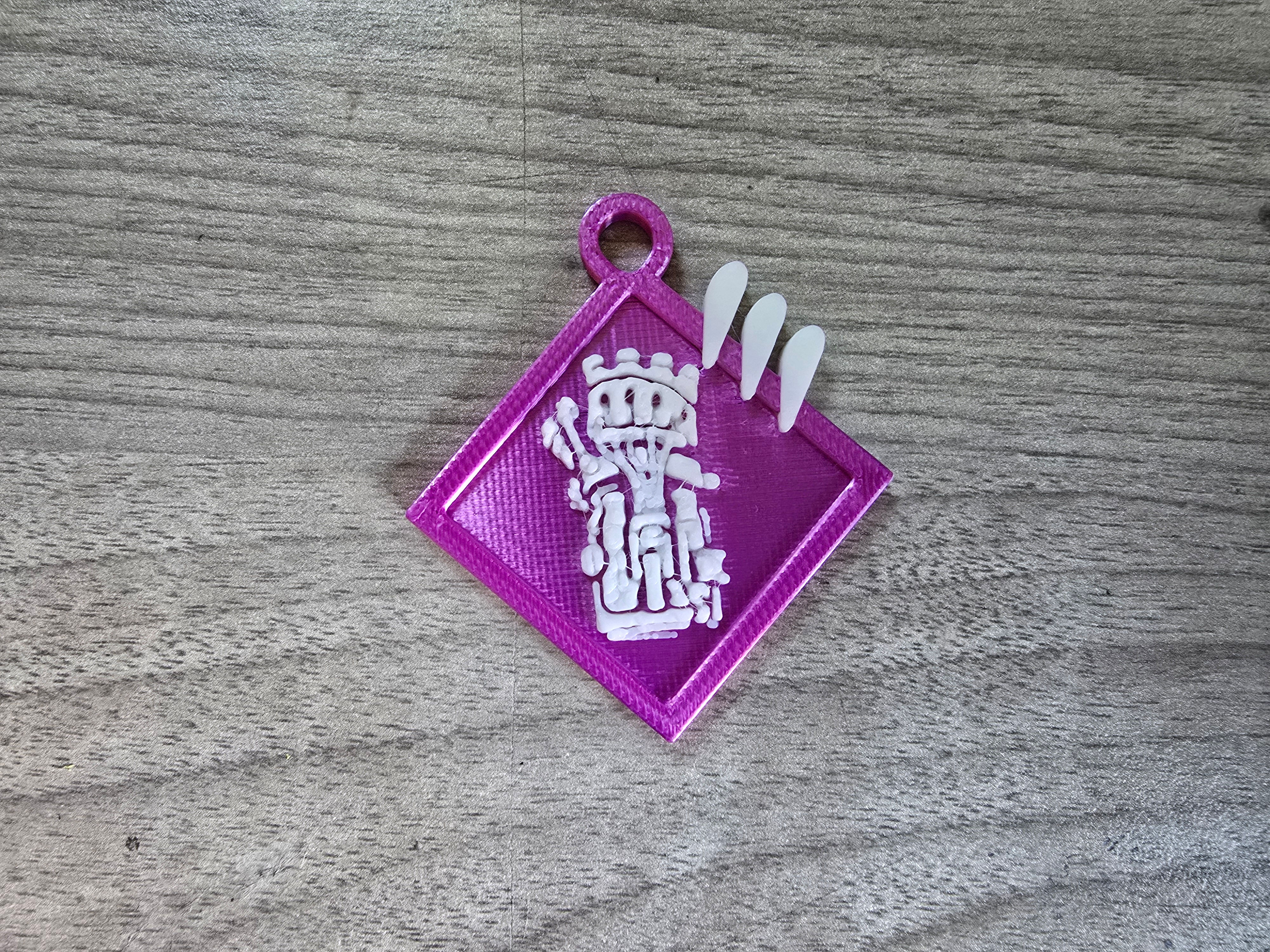 Dead By Daylight Mettle Of Man Keyring