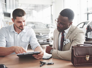 Lease, Finance, or Pay Cash for Business Equipment and Vehicles? A Practical Guide