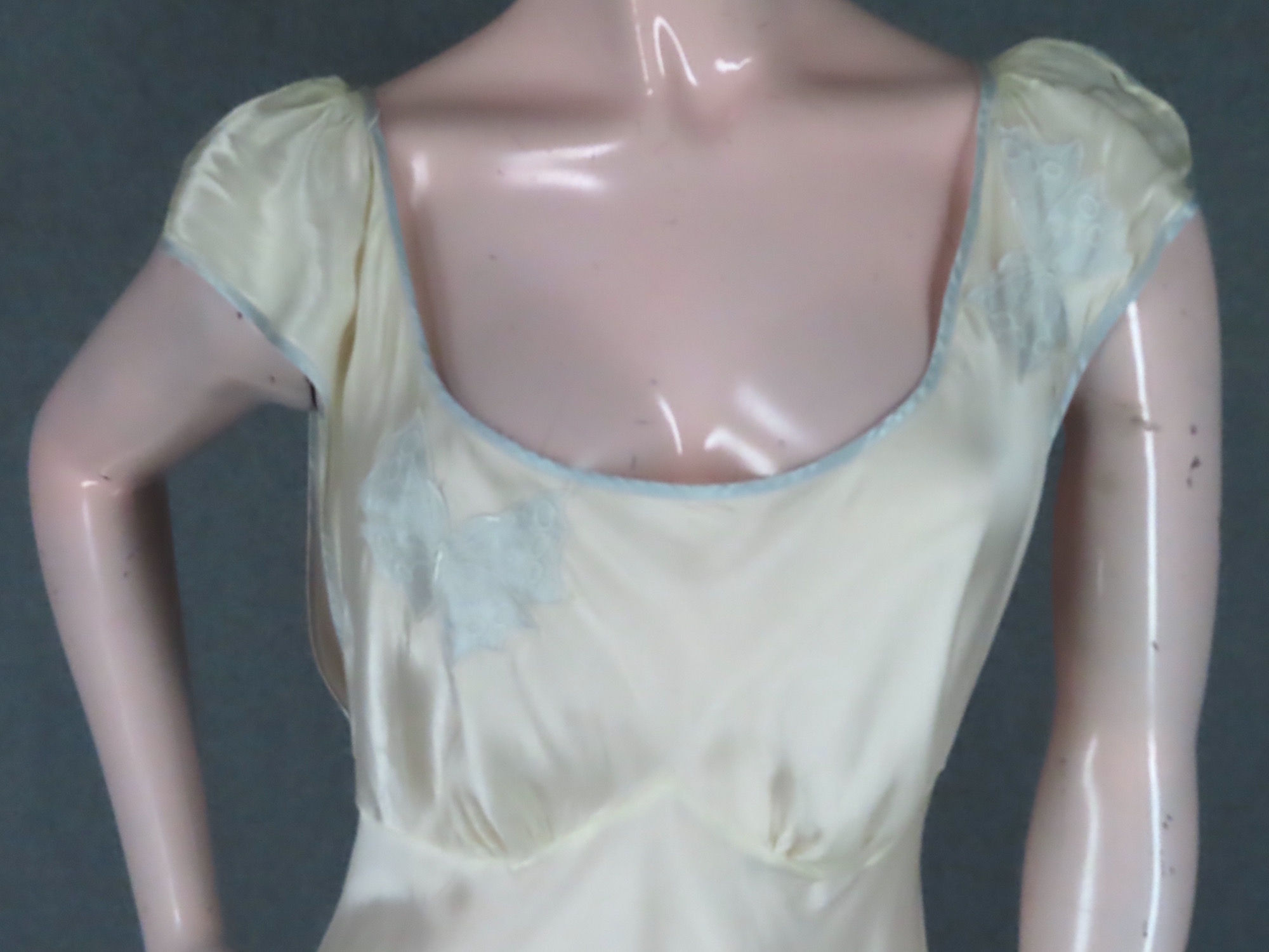 Vintage 40s Barbazon long nightgown or lounge dress