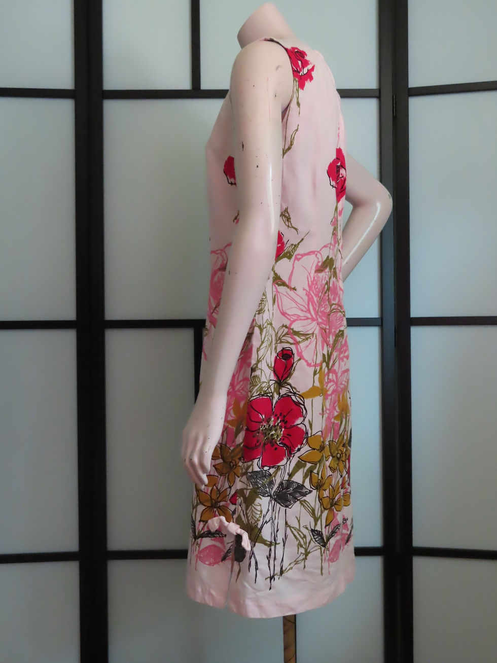 Thumbnail: Side view pink floral sheath dress