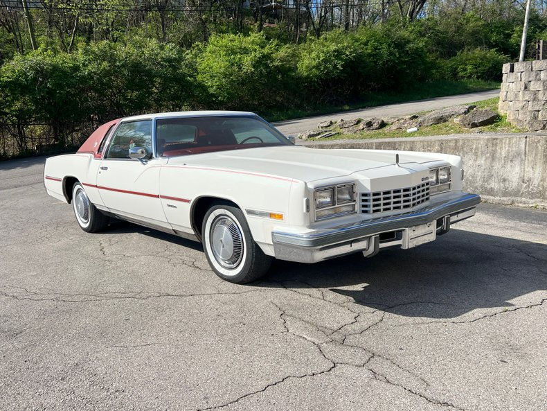 Thumbnail: 1977 Oldsmobile Toronado