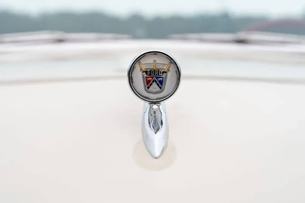 Thumbnail: 1957 Ford Fairlane 500 Skyliner