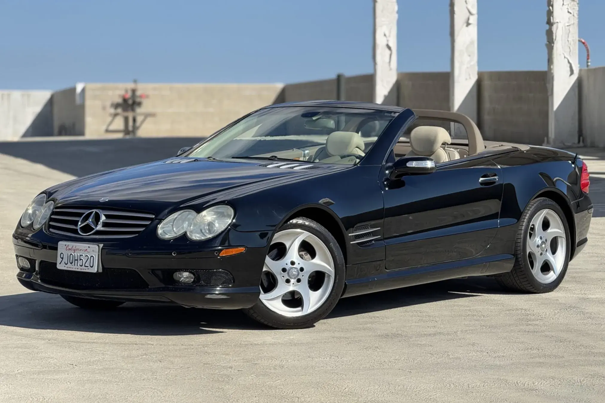 2004 Mercedes-Benz SL500