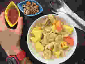 Каша с фруктами, мёдом и орехами
