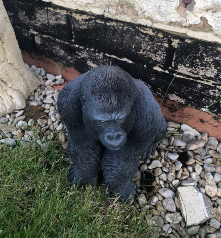 Thumbnail: Gorilla Resin Ornament