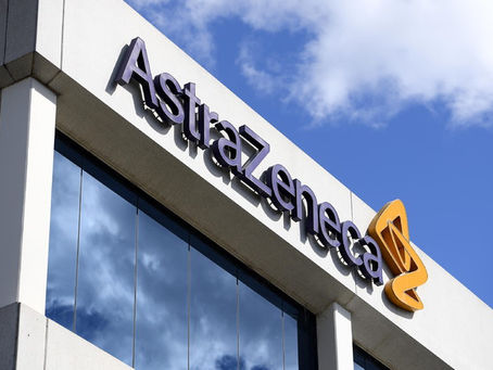 Via libera da parte dell'Ema al vaccino AstraZeneca dai 18 anni. Domani riunione Aifa per l'approvaz