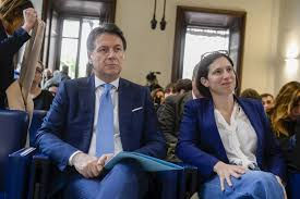 Attacco Usa in Venezuela, Schlein sente Tajani. Conte “Aggressione che non ha nessuna base giuridica”