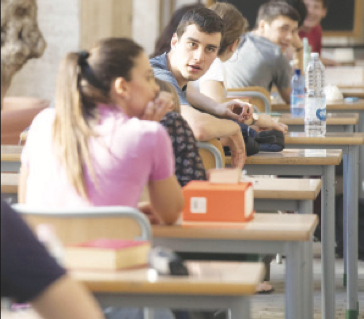 La storia si riprende la scena