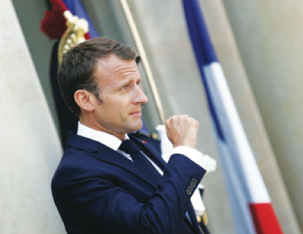 Macron ci prova con la Libia