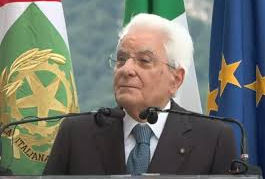 Mattarella “Con le guerre ritornano ombre di periodi oscuri del passato”