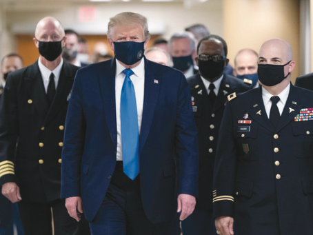 Trump cede alla mascherina
