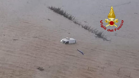 Allerta maltempo in Calabria e Sicilia. Coppia dispersa, trovato il corpo del marito