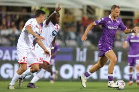 La Fiorentina rimonta il Monza, è sorpasso al Napoli