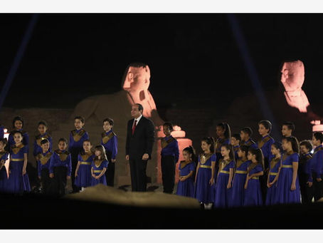 Egitto: spettacolare processione rituale a Luxor