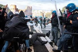 Scontri a Roma tra manifestanti pro Palestina e forze dell’ordine