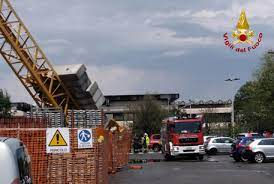 Gru cade su palazzo: Matrisciano, in Piemonte 40 morti nel 2021