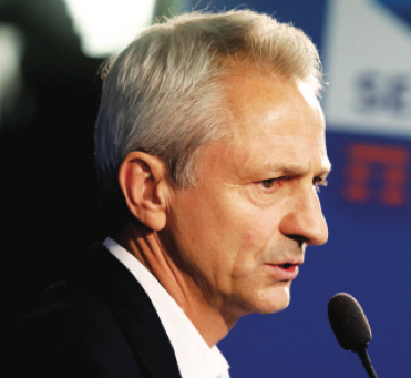 Il calcio resta in bilico