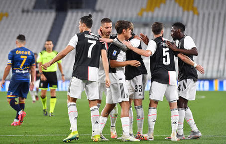 Serie A: Juventus Lecce 4-0 , bianconeri a +7 sulla Lazio