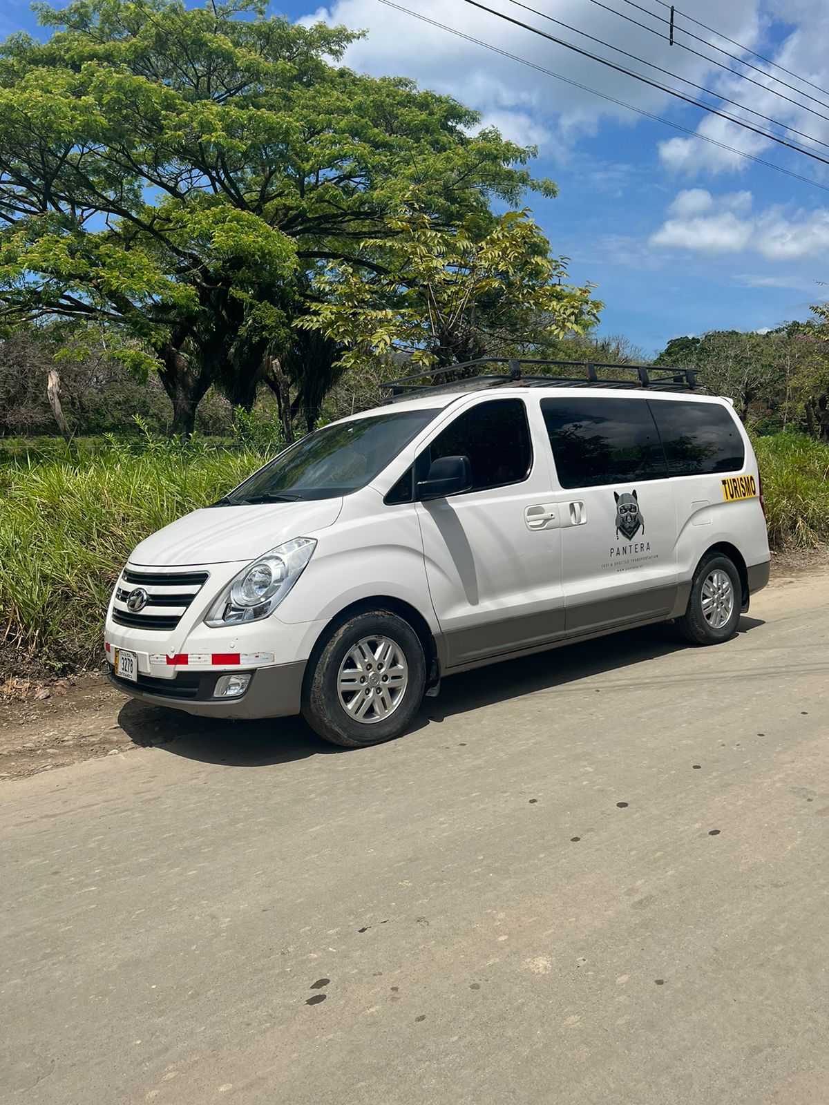 3.2.7 hyundai h1.jpeg