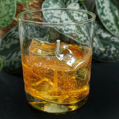 свещи свещ персонализирани персонализирана индивидуална ароматна ръчна изработка рожден ден тиймбилдинг корпоративно събитие рожден ден годишнина юбилей подаръчета фирмени подаръци