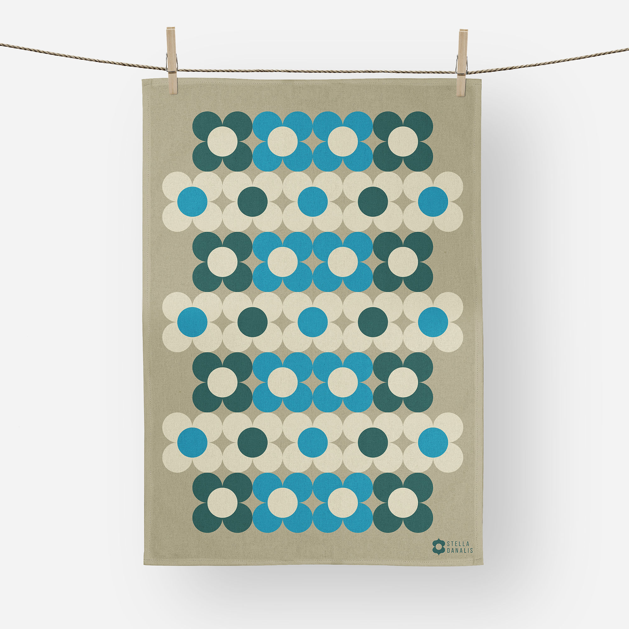 Daisy Bouquet Tea Towel in Blue/Natural