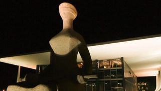 Promiscuidade política no Brasil: o túmulo de Montesquieu