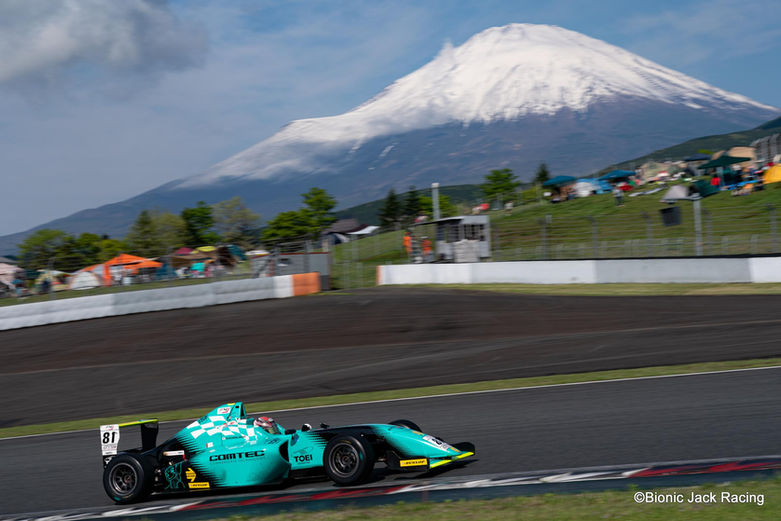 22-20220503_f4_rd1_fsw_M2_2474_et.jpg