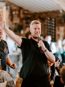 5 UNIQUE WAYS TO ENTERTAIN GUESTS AT YOUR YORKSHIRE WEDDING (and when to do it)