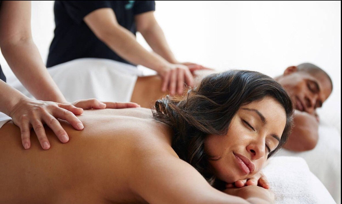 90 minute Couples Massage with hot stone and aromatherapy add ons