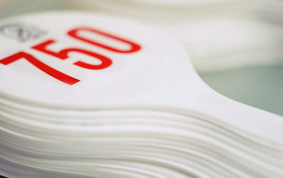 stack-of-numbered-auction-paddles