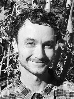 Noah head shot_edited_edited.jpg