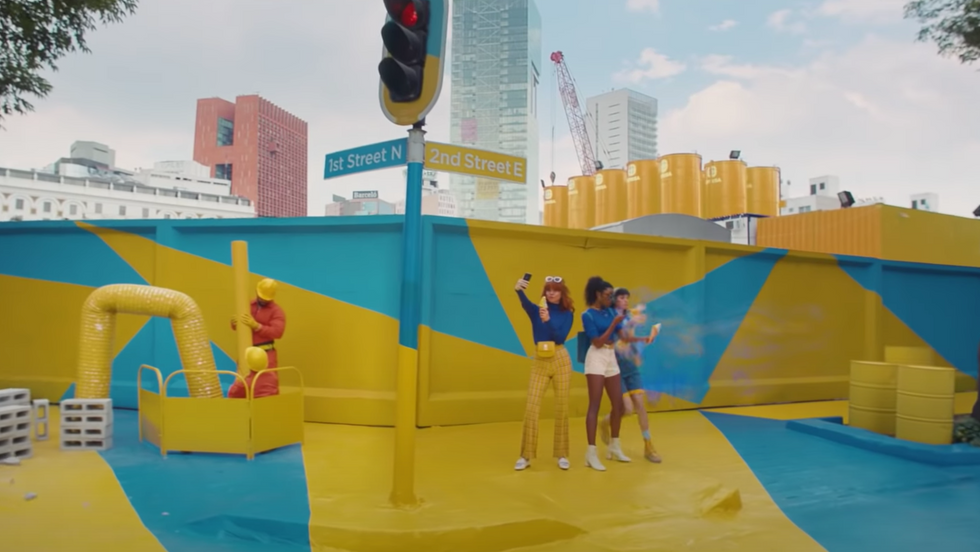 FUSER VIDEOGAME TRAILER ANNOUNCEMENT Commercial filmed in Mexico City - set design and set dressing: yellow and blue transformation, flower shop, construction site