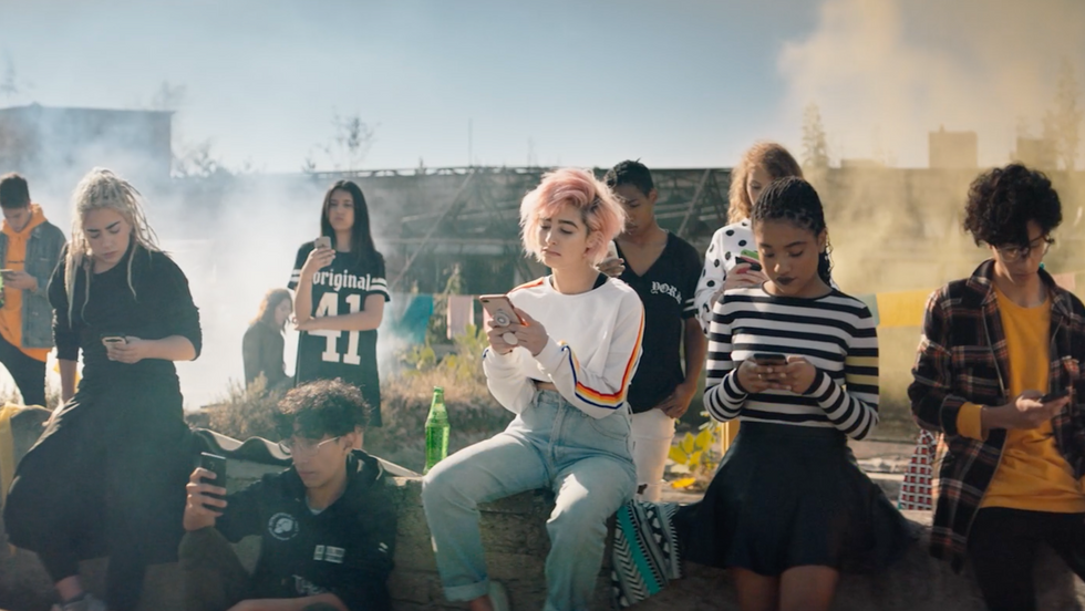 SPRITE NADA Commercial Filmed in Mexico City Commercial set design: Bedroom Teenager, Waiting room, Runway