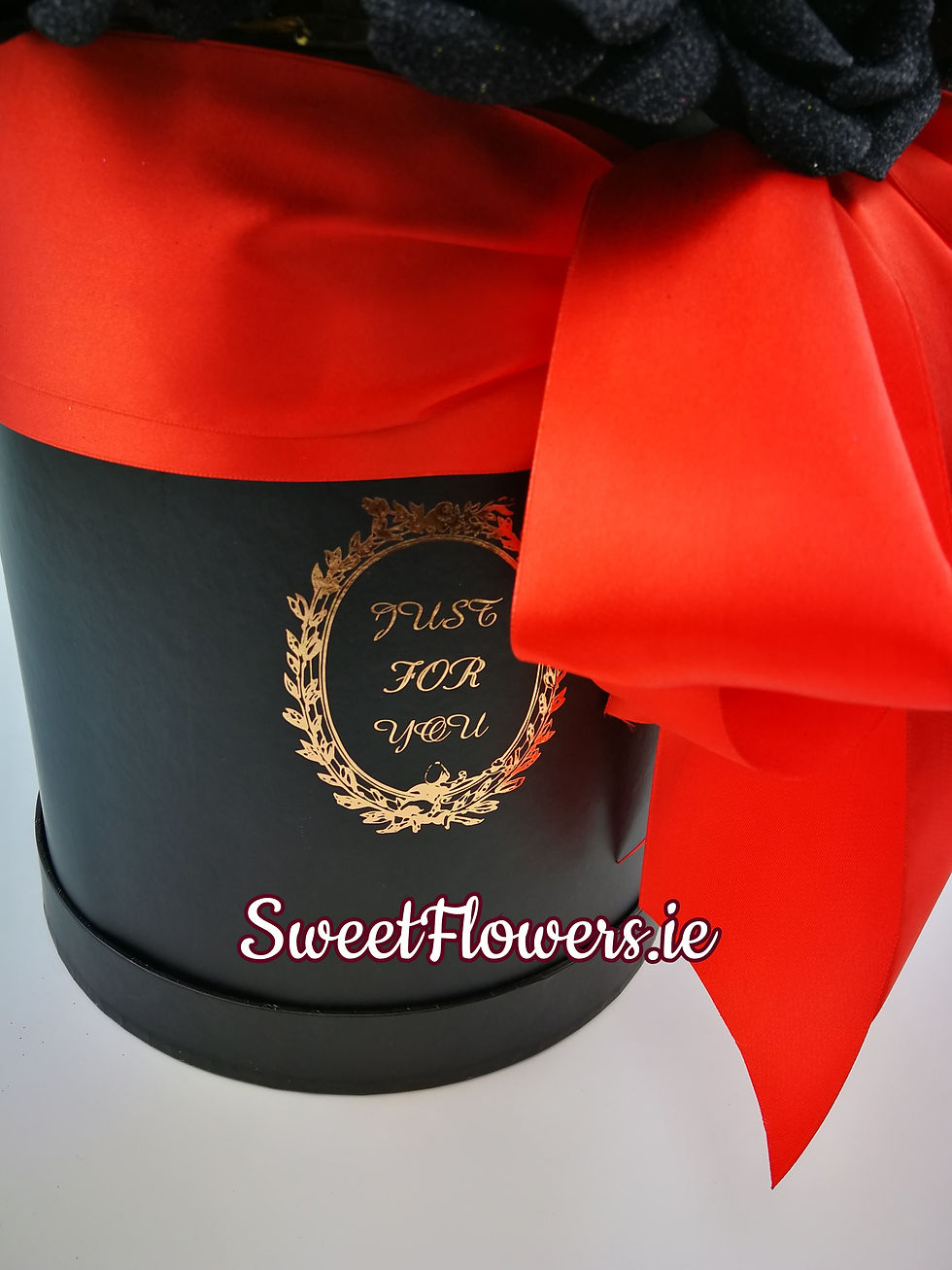 Thumbnail: Luxury Black Hatbox of Roses & Captain Morgan