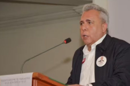 Acuerdan FSTSE y gobierno aumento salarial de 9% para trabajadores del área médica.