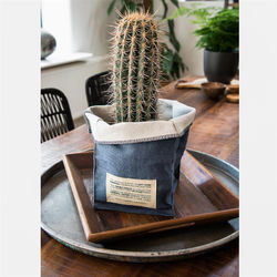 Factory serving tray