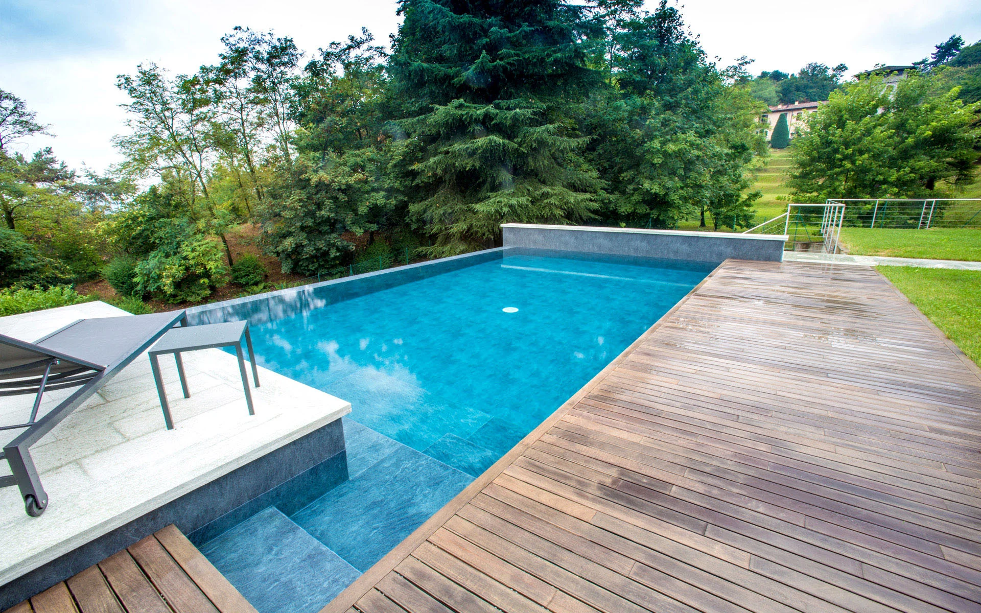 Piscipool.shop: Productos y Materiales para la Reparación, Mantenimiento, Construcción y Decoración de Piscinas.